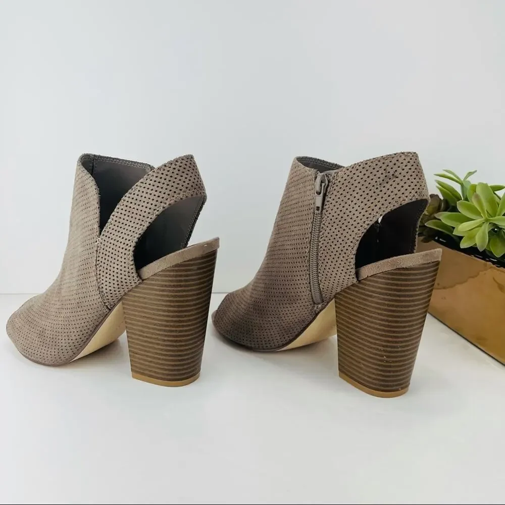 Indigo Rd. Iridella Block Heel Sandal Bootie Size 10 Taupe Textile Open Toe/Heel